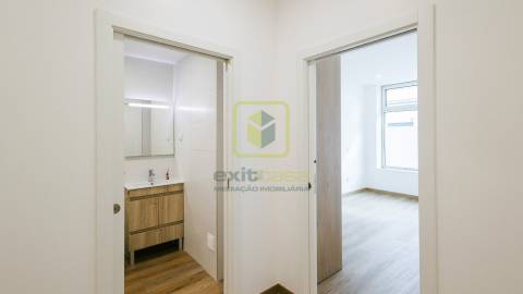 Apartamento T1 junto à praia