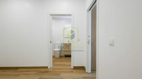 Apartamento T1 junto à praia