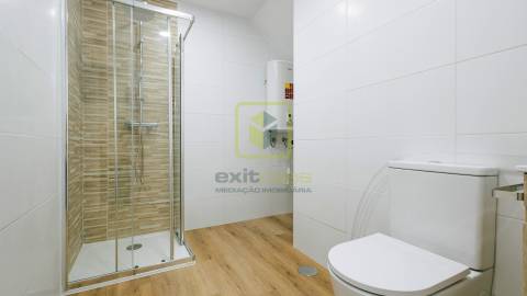 Apartamento T1 junto à praia