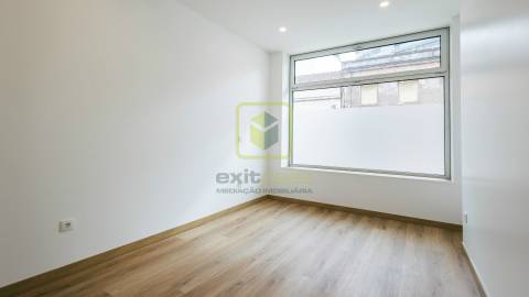 Apartamento T1 junto à praia