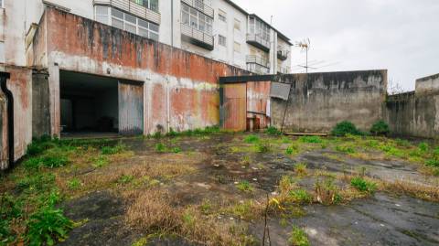 Garagem convertida em Habitação