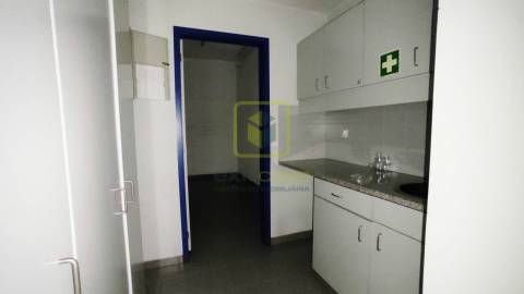 Imóvel da Banca - Loja para Venda em Aveiro