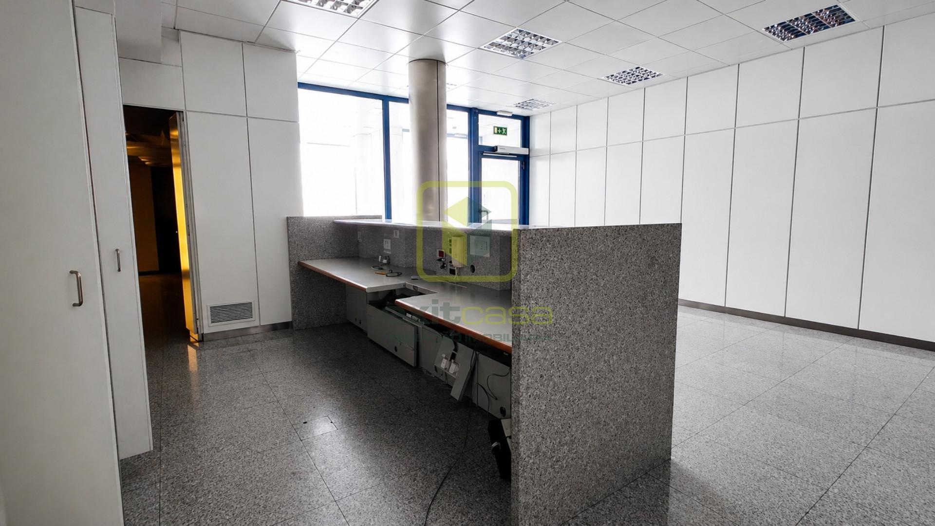Imóvel da Banca - Loja para Venda em Aveiro