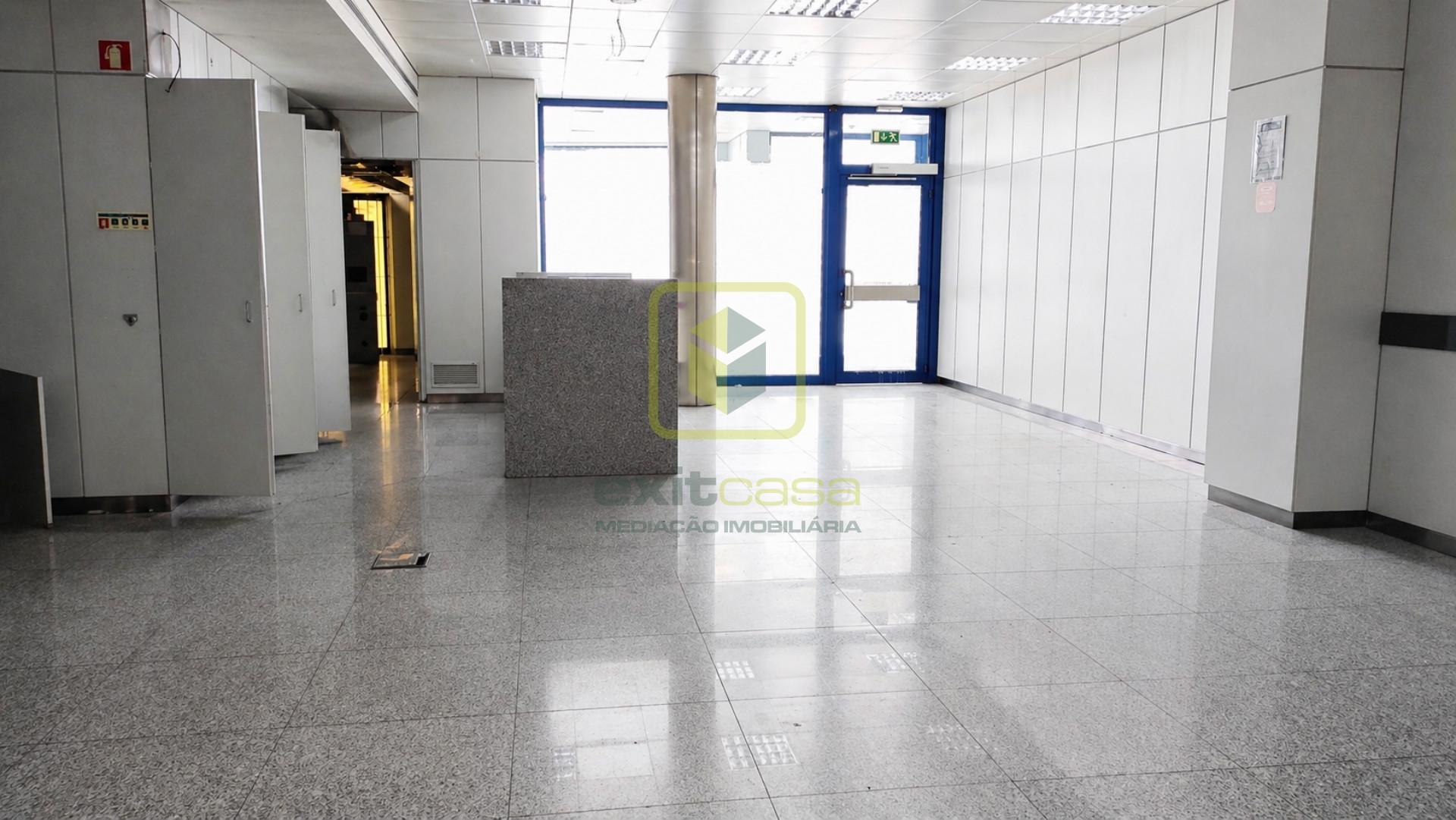 Imóvel da Banca - Loja para Venda em Aveiro