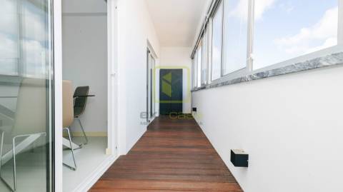 Apartamento T1 na Primeira Linha de Mar!
