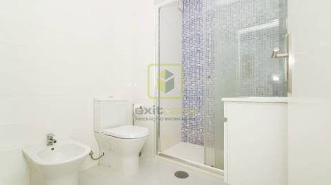Apartamento T1 na Primeira Linha de Mar!
