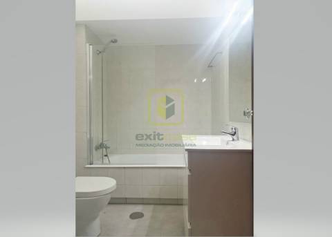 Apartamento T2 para Arrendamento em Aveiro