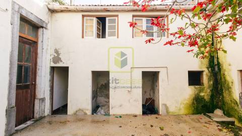 Moradia T5 no Bairro Novo