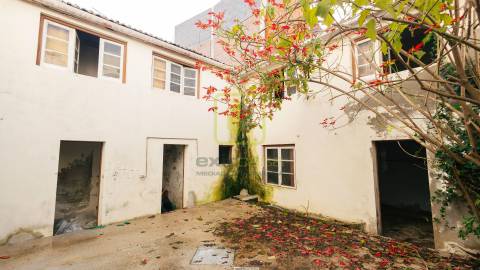Moradia T5 no Bairro Novo