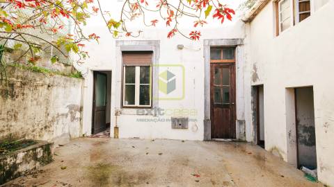 Moradia T5 no Bairro Novo