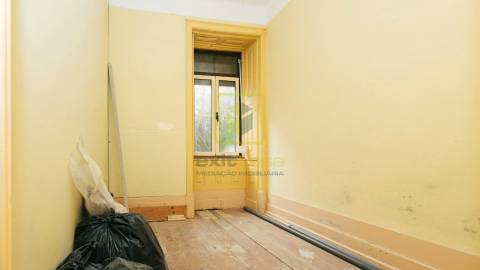 Moradia T5 no Bairro Novo