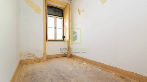 Moradia T5 no Bairro Novo