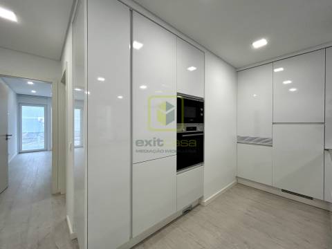 Apartamento T1 no Bairro Novo