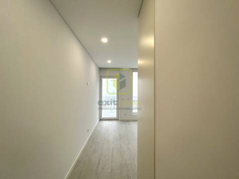 Apartamento T1 no Bairro Novo