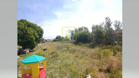 Terreno para Construção em Eixo