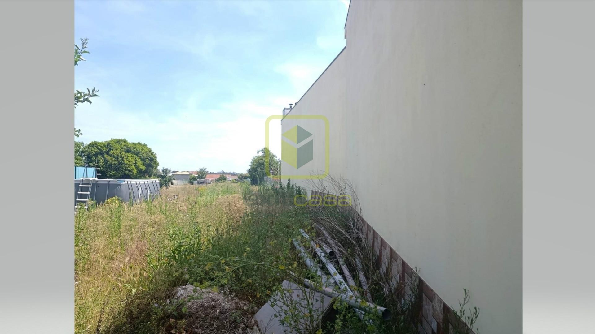 Terreno para Construção em Eixo