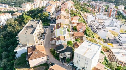 Moradia T3 Venda em Santo António dos Olivais,Coimbra