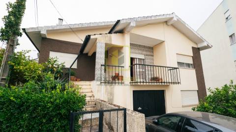 Moradia T3 Venda em Santo António dos Olivais,Coimbra