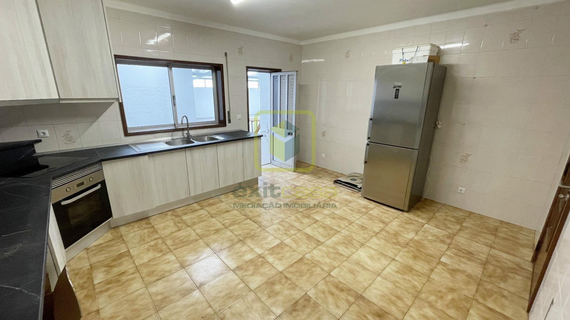 Apartamento T3 para Arrendamento