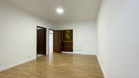 Apartamento T3 para Arrendamento