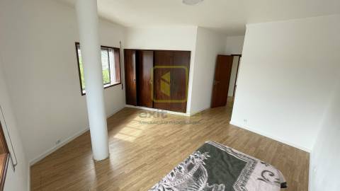 Apartamento T3 para Arrendamento