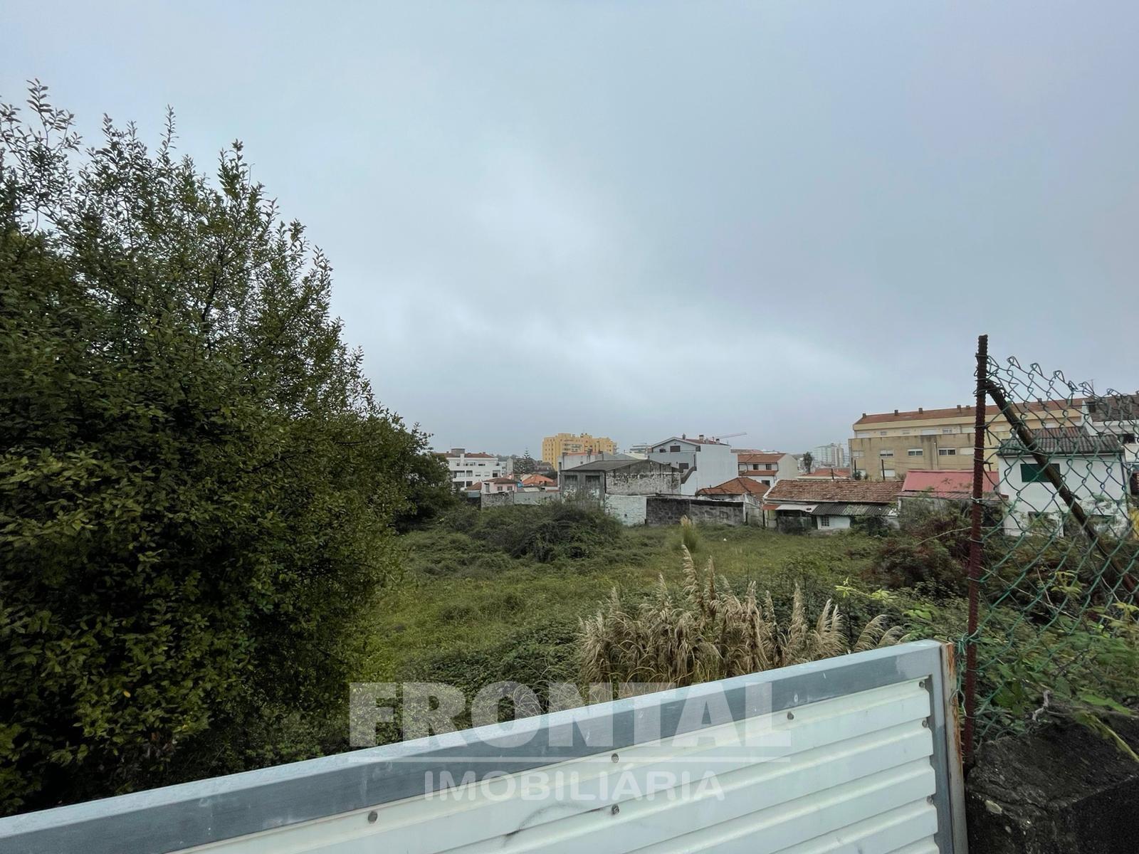 Terreno para Construção em Altura | Centro Da Areosa, Pedrouços, Maia