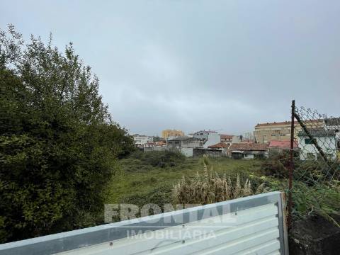 Terreno para Construção em Altura | Centro Da Areosa, Pedrouços, Maia