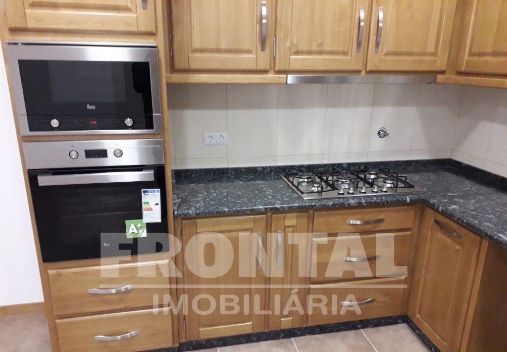 Moradia de Excelência - Construção em Granito | Centro De Mirandela, Bragança