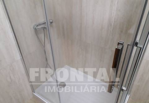 Moradia de Excelência - Construção em Granito | Centro De Mirandela, Bragança