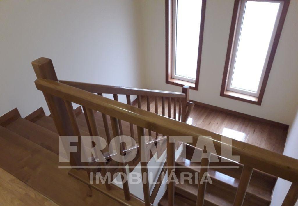 Moradia de Excelência - Construção em Granito | Centro De Mirandela, Bragança