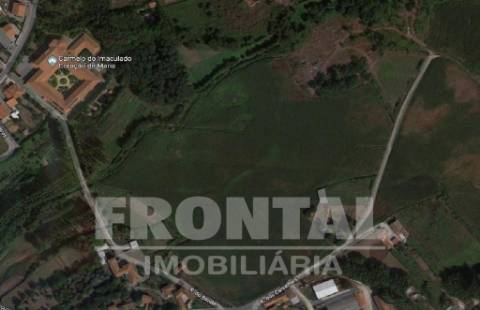 Terreno com 8000m2 com viabilidade para construção - Paços de Ferreira