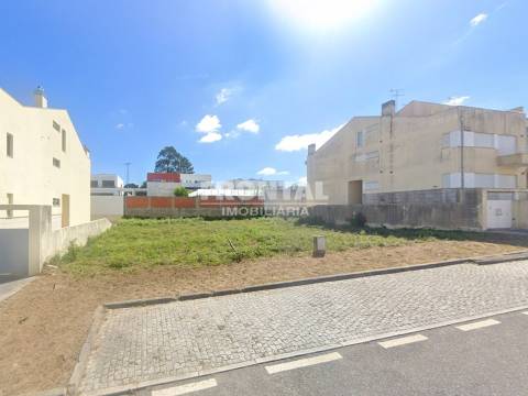 Lotes de Terreno no Castêlo da Maia