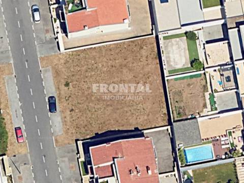 Lotes de Terreno no Castêlo da Maia