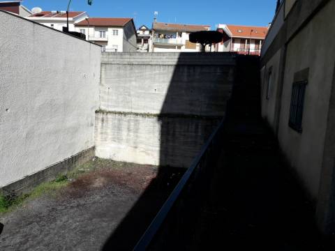 Armazém  Venda em Vila Flor e Nabo,Vila Flor