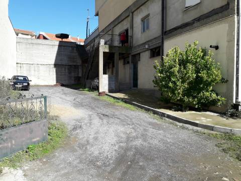 Armazém  Venda em Vila Flor e Nabo,Vila Flor