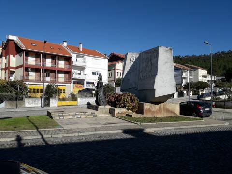 Armazém  Venda em Vila Flor e Nabo,Vila Flor