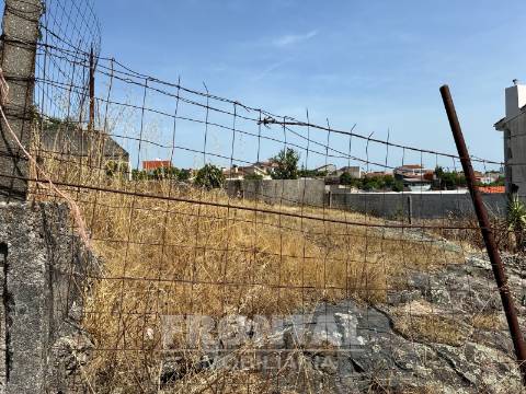 Conjunto de 3 Lotes para Construção | Excelente Oportunidade de Investimento