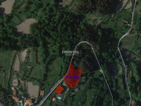 Terrenos em Penafiel