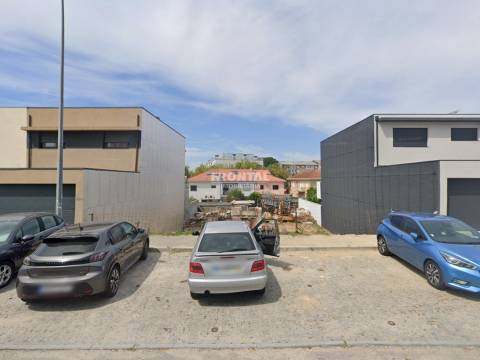 Lote de Terreno em São Mamede de Infesta
