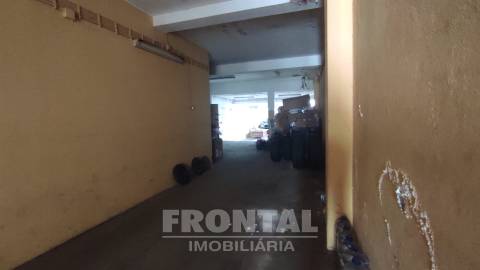 Armazém - 260m2| Carvalhido, Centro Do Porto