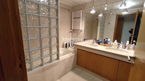 Apartamento T3 de Luxo na Foz