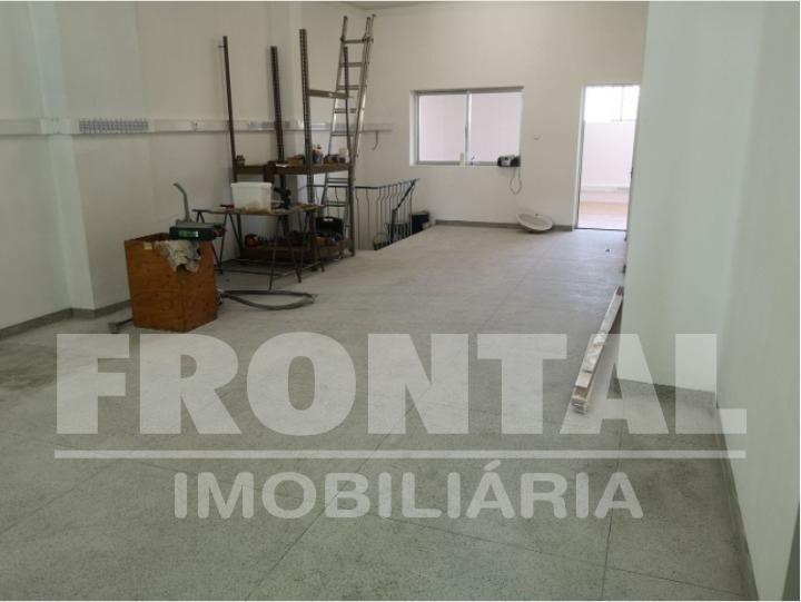 Loja com Excelente Localização no Porto | Totalmente Remodelada