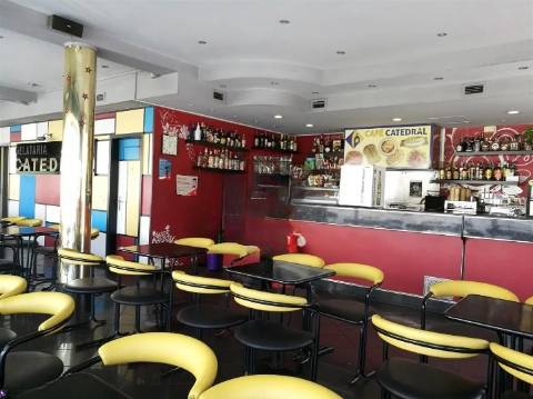 Café/Snack Bar com Imóvel – Negócio em Pleno Funcionamento | Águas Santas