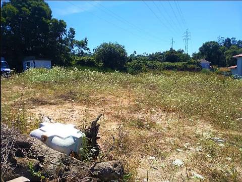 Terreno Para Construção com 2.400 m² - 4 Frentes | Azurara, Vila do Conde