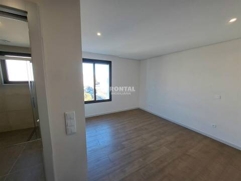 Apartamento T3 Novo na Boavista