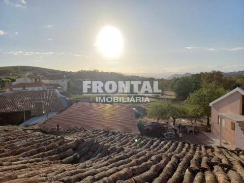 Moradia Devoluta T3 Venda em Samões,Vila Flor