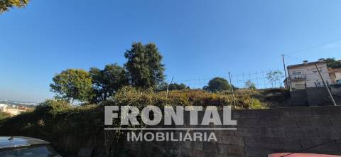 Terreno Urbano com 5 000 m² | Campanhã, Porto