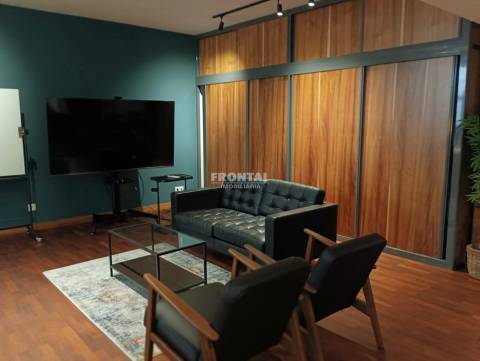 Escritório ao Rio Douro