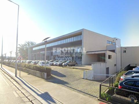 Armazém para Arrendamento na Maia