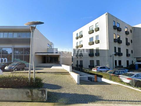 Armazém para Arrendamento na Maia
